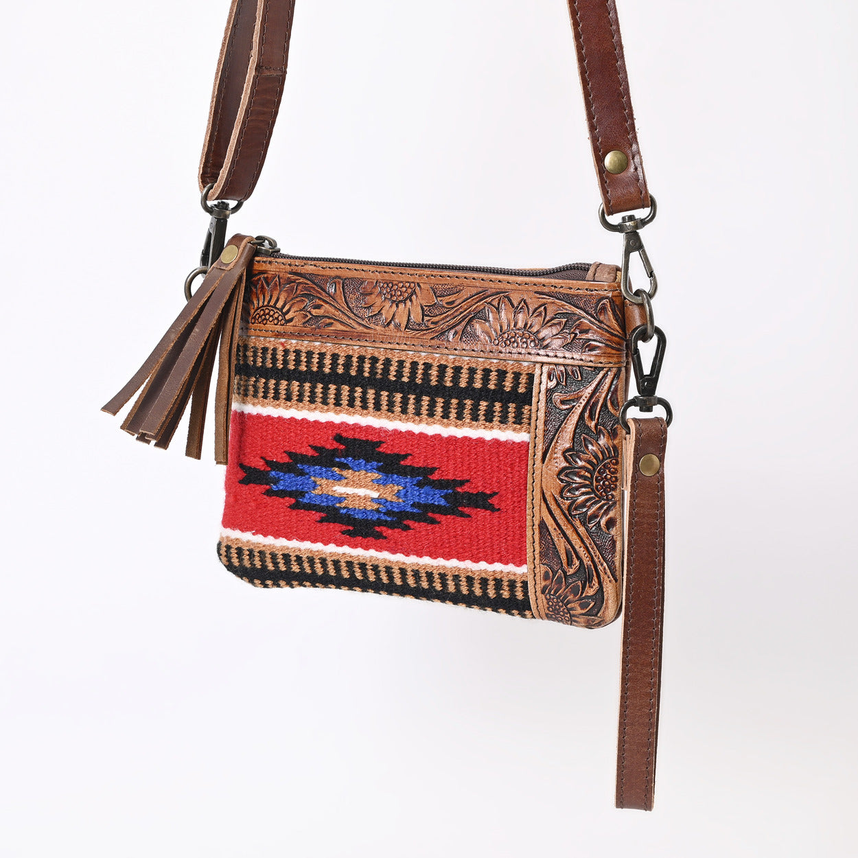 L Tooled Clara Side Bag