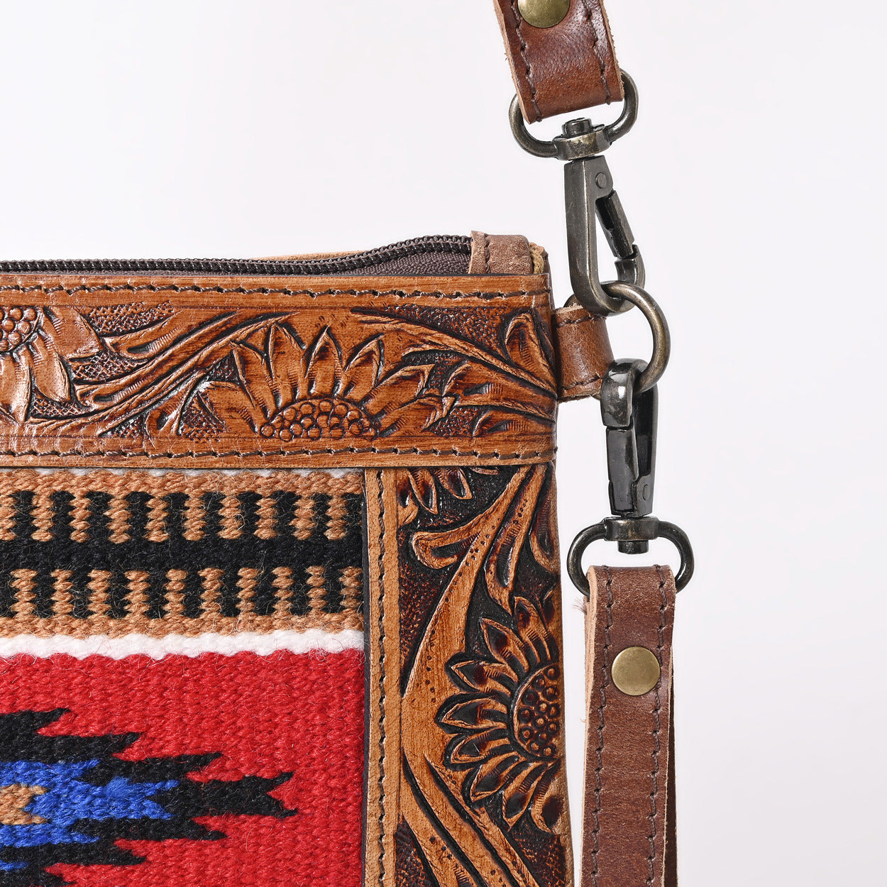 L Tooled Clara Side Bag