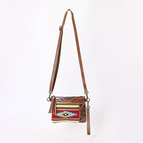 L Tooled Clara Side Bag