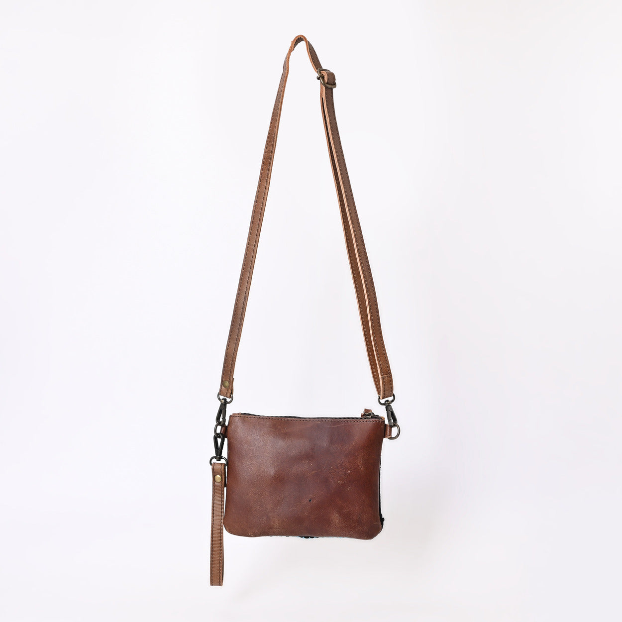 L Tooled Clara Side Bag