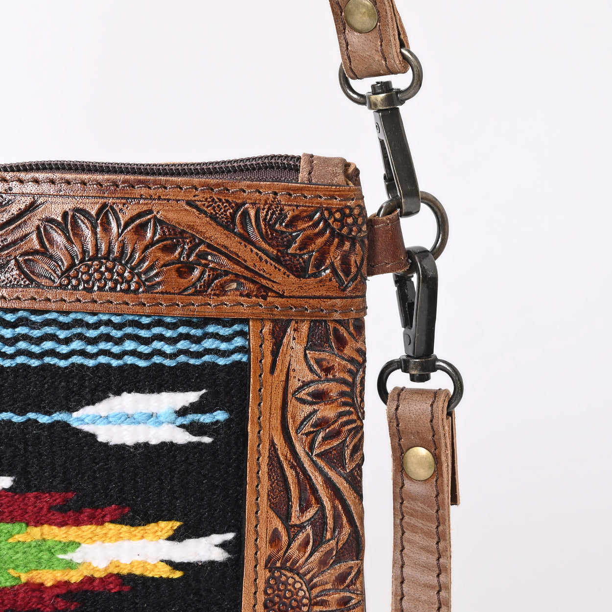 L Tooled Clara Side Bag