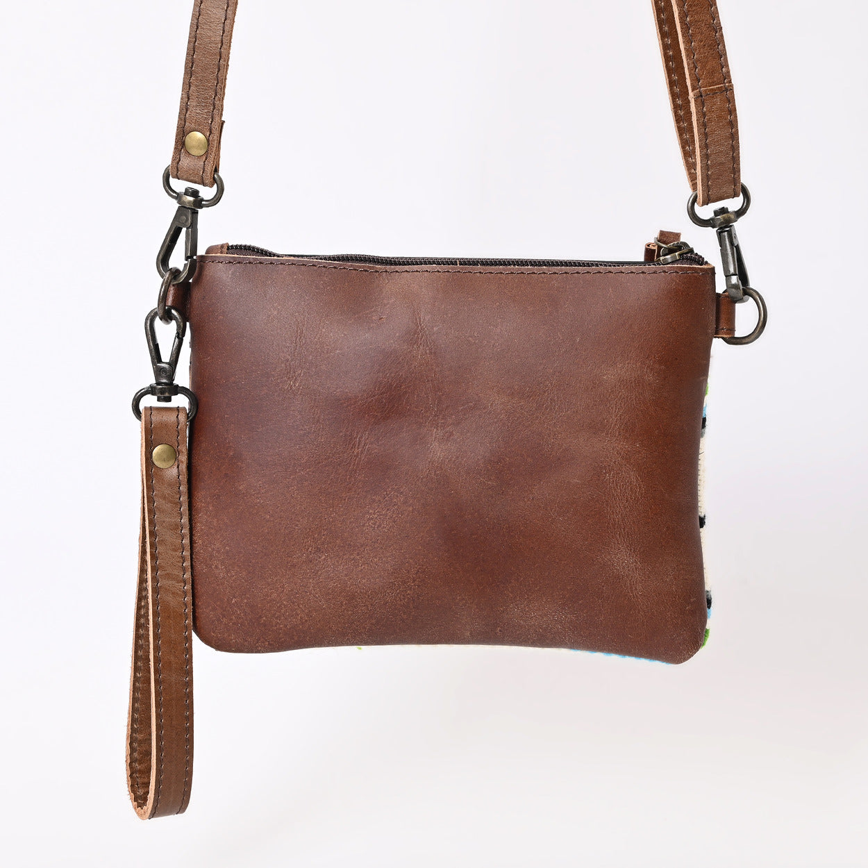 L Tooled Clara Side Bag