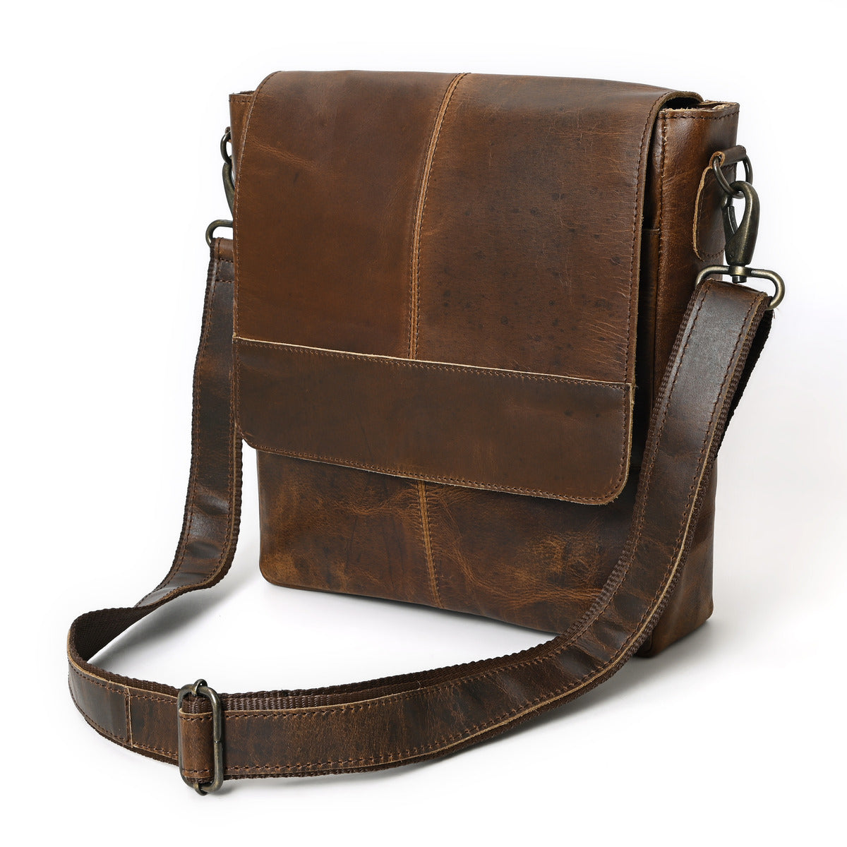 Calmra Hunter Leather Messenger Bag