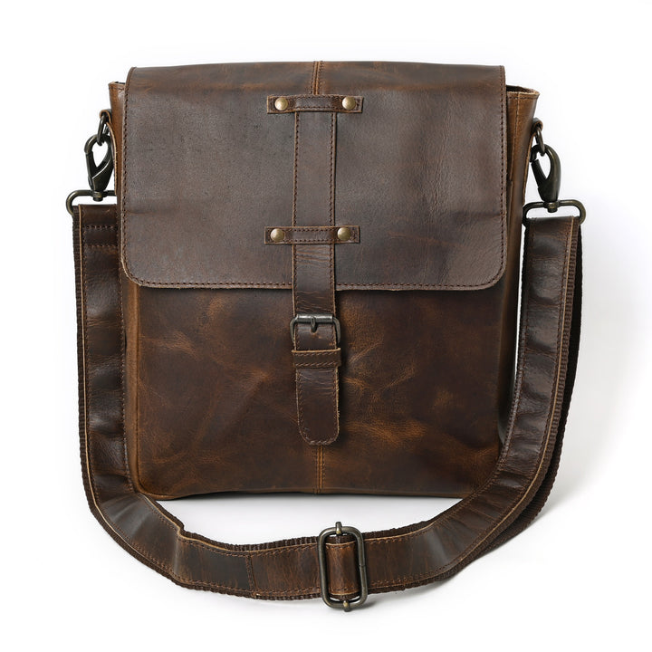 Calmra Hunter Leather Messenger Bag