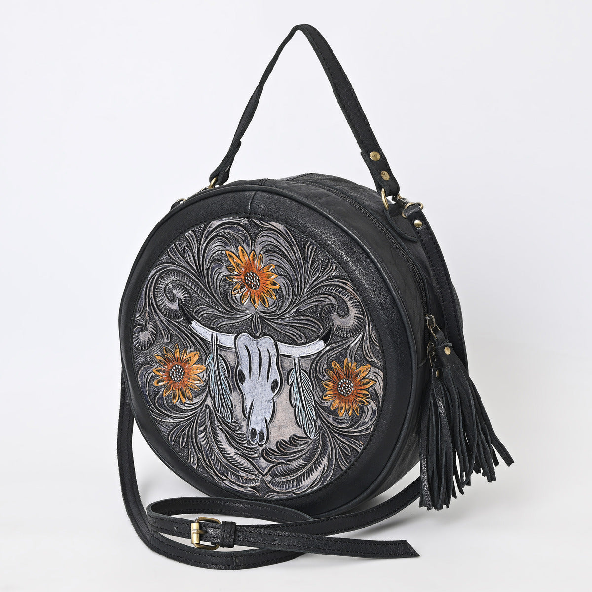Betsie flow tooled round bag