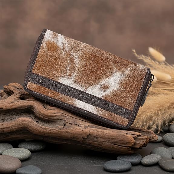 Tan Vino Cowhide Clutch