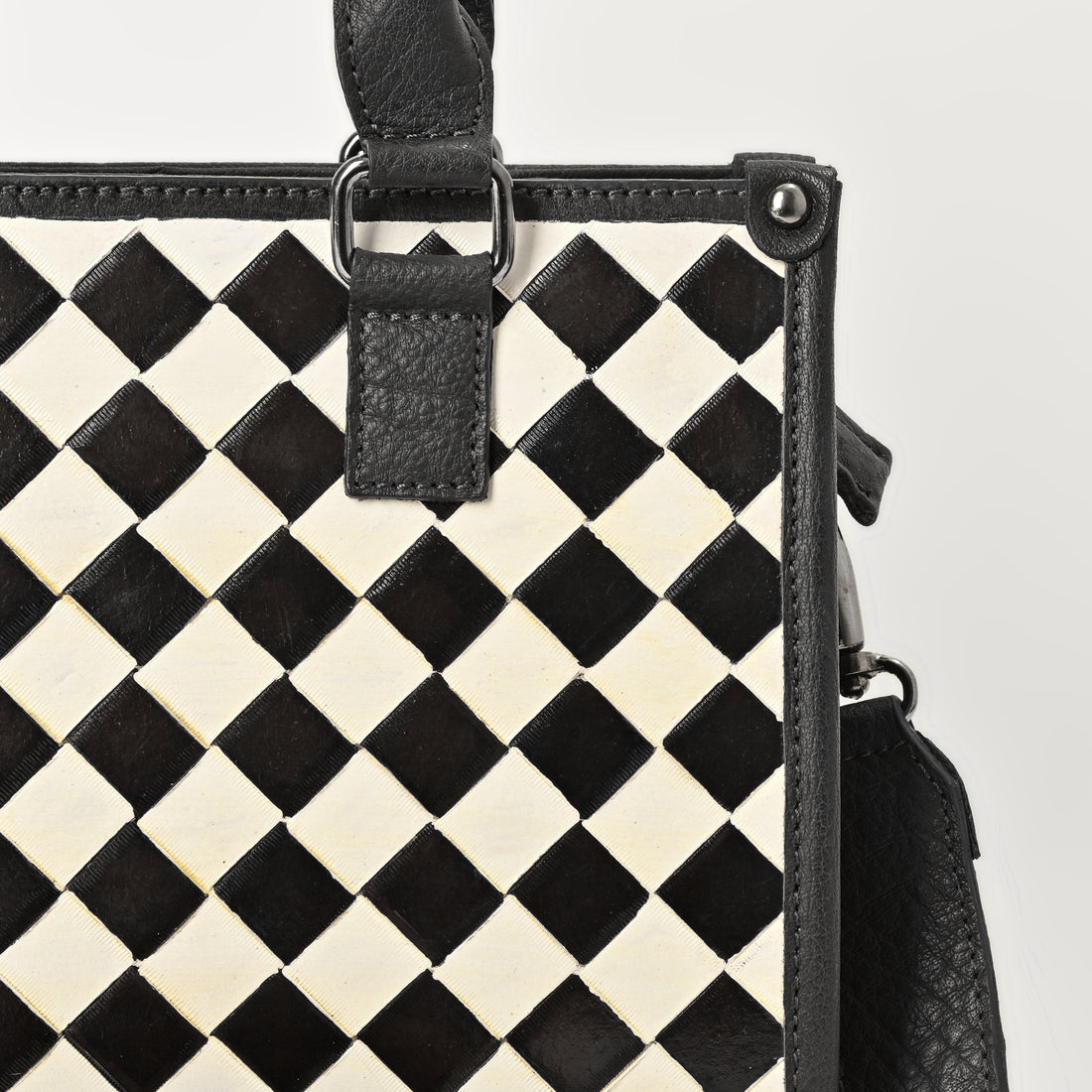 Ridgefield Checker Tote – Handcrafted Western Leather Tote