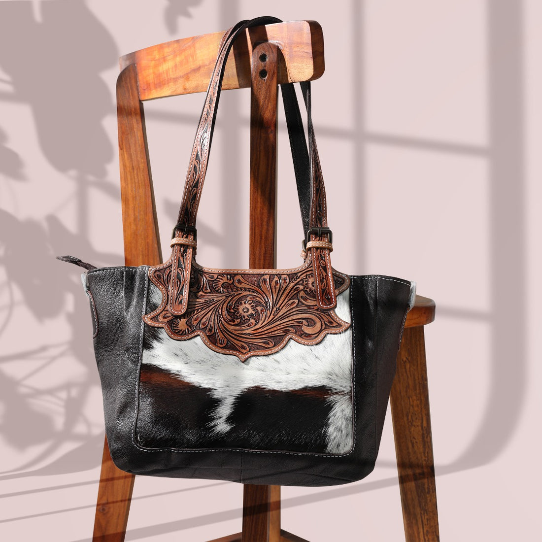 Carry Charm Tote