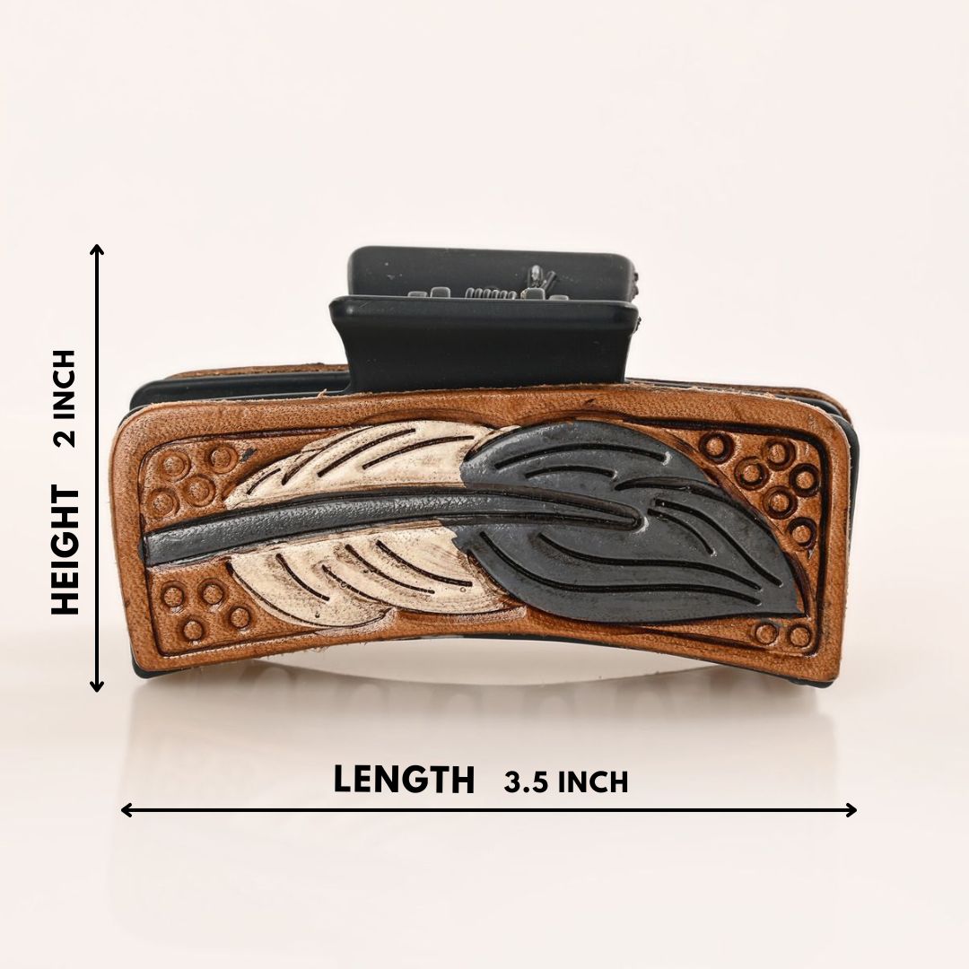 Rustic Retreat Leather Claw